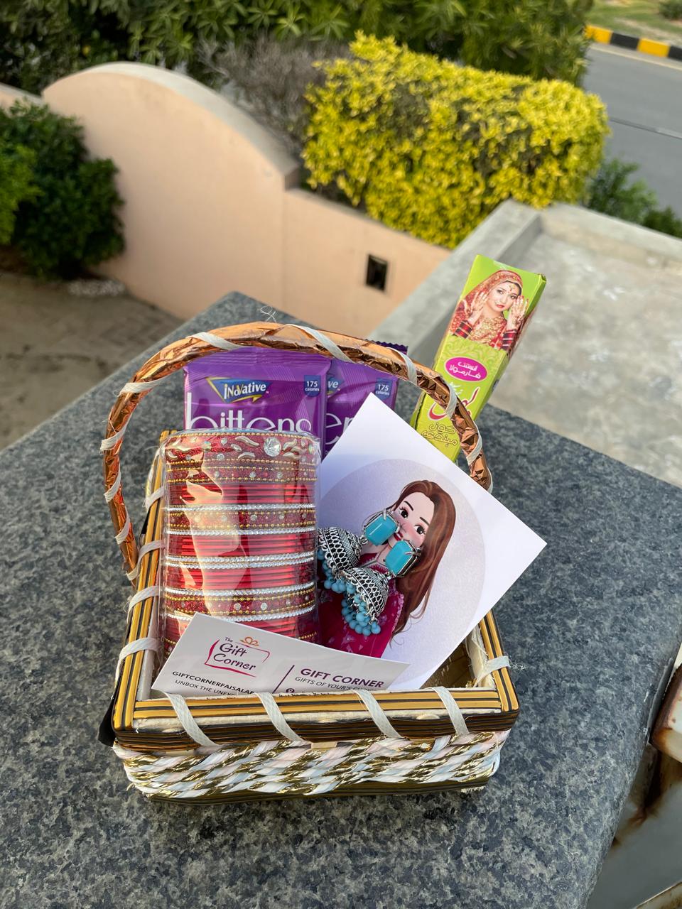 Mini eid basket