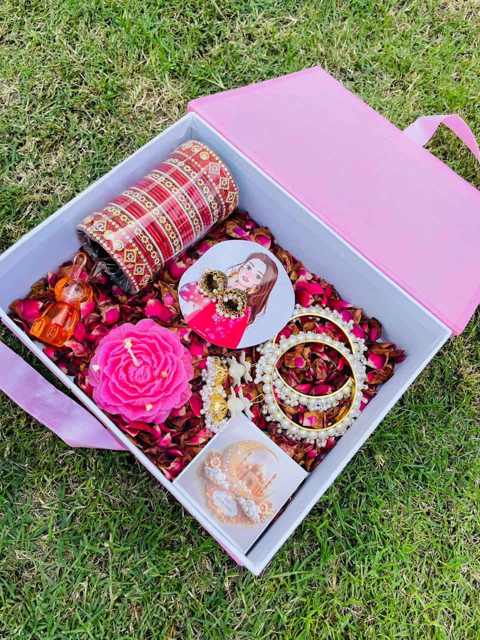 عیدی میٹھی سرپرائز
